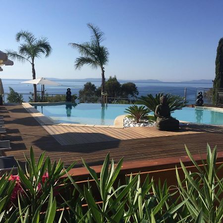 Aparthotel Les Lauriers Roses Le Le Rayol-Canadel-sur-Mer Esterno foto