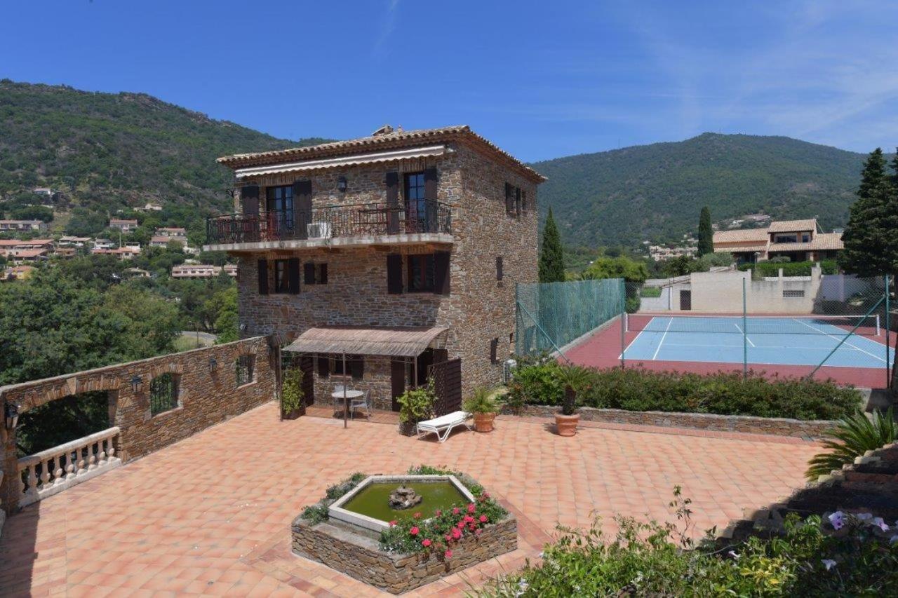 Aparthotel Les Lauriers Roses Le Le Rayol-Canadel-sur-Mer Esterno foto
