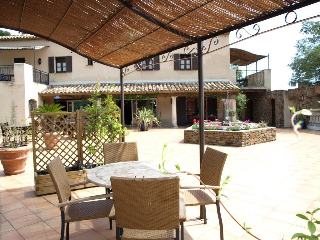Aparthotel Les Lauriers Roses Le Le Rayol-Canadel-sur-Mer Esterno foto