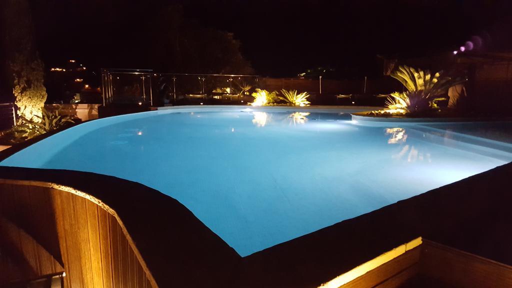 Aparthotel Les Lauriers Roses Le Le Rayol-Canadel-sur-Mer Esterno foto
