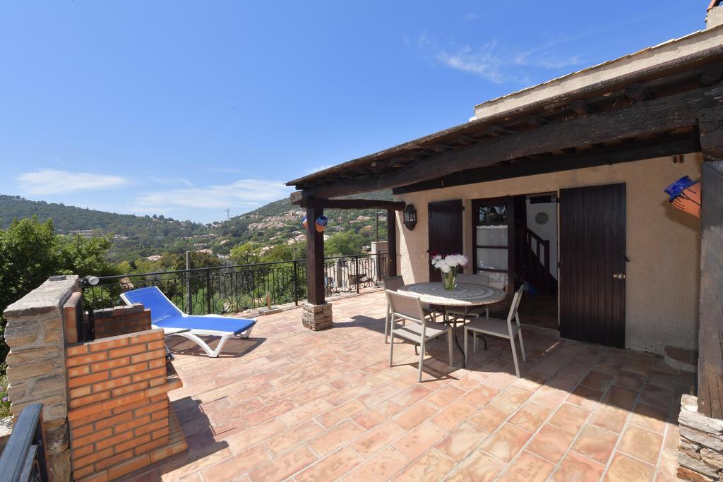 Aparthotel Les Lauriers Roses Le Le Rayol-Canadel-sur-Mer Camera foto