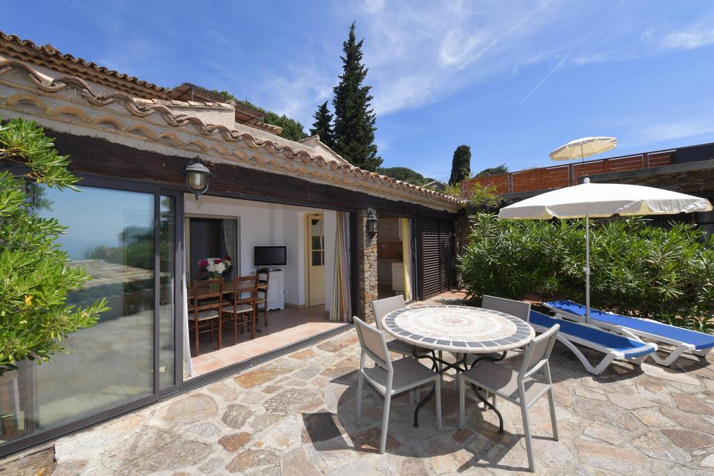 Aparthotel Les Lauriers Roses Le Le Rayol-Canadel-sur-Mer Esterno foto