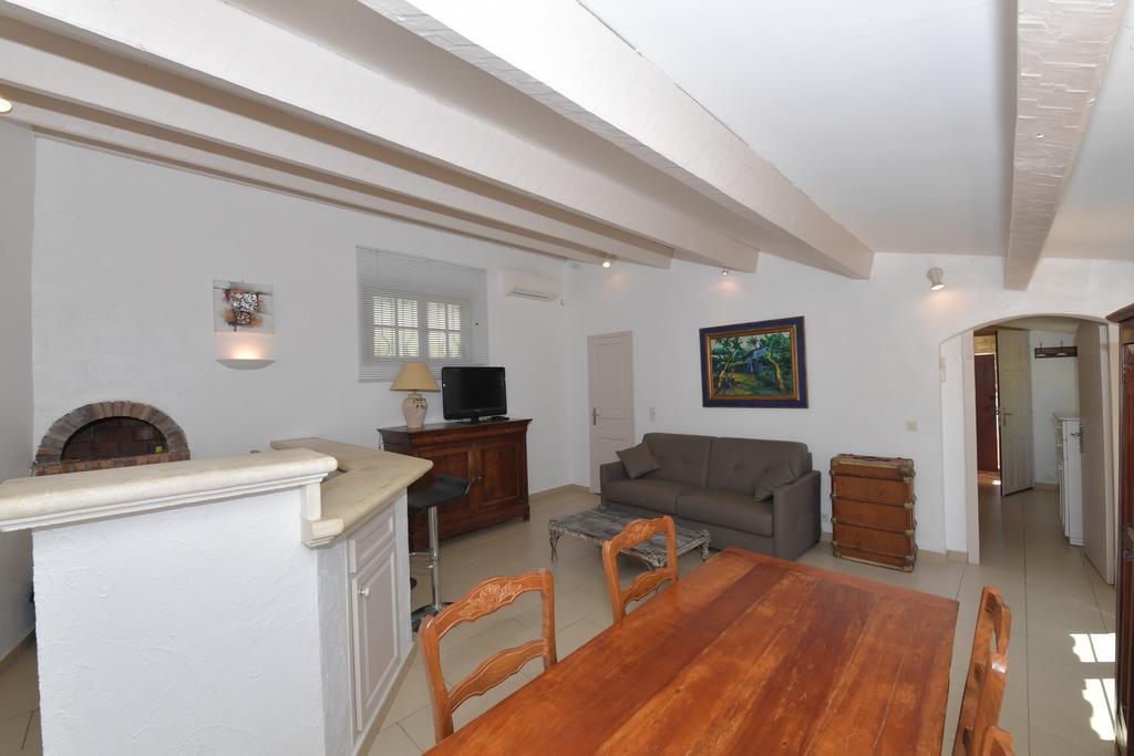 Aparthotel Les Lauriers Roses Le Le Rayol-Canadel-sur-Mer Esterno foto
