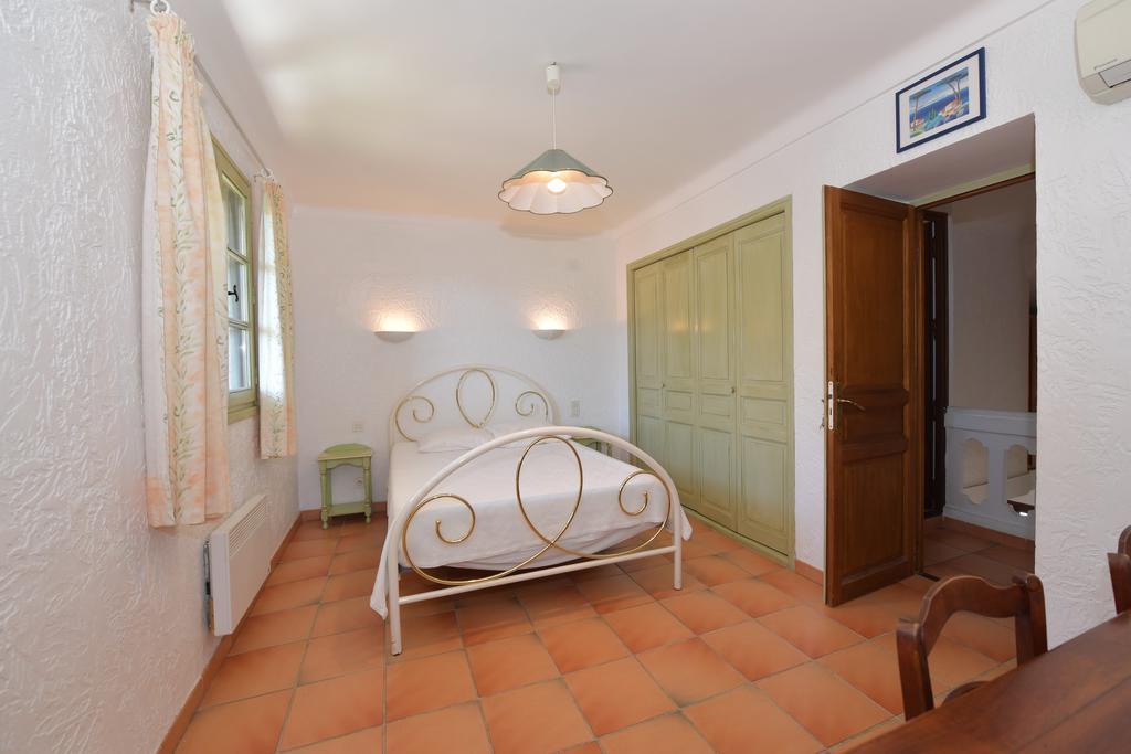 Aparthotel Les Lauriers Roses Le Le Rayol-Canadel-sur-Mer Esterno foto