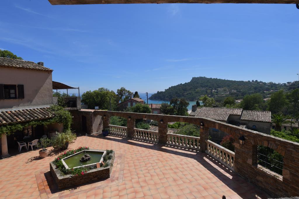 Aparthotel Les Lauriers Roses Le Le Rayol-Canadel-sur-Mer Esterno foto