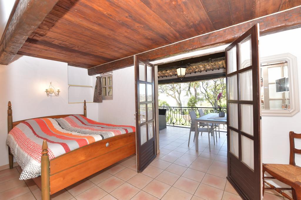 Aparthotel Les Lauriers Roses Le Le Rayol-Canadel-sur-Mer Esterno foto