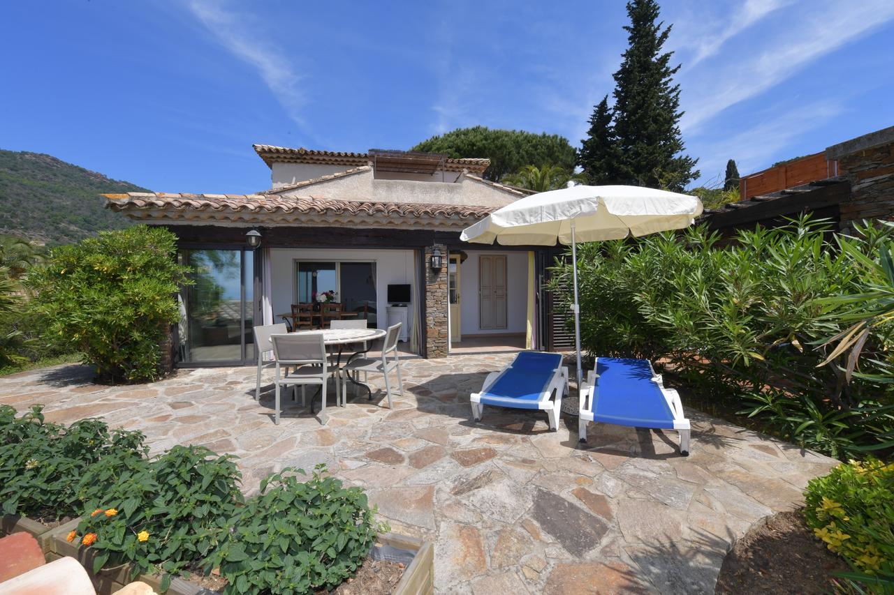 Aparthotel Les Lauriers Roses Le Le Rayol-Canadel-sur-Mer Esterno foto