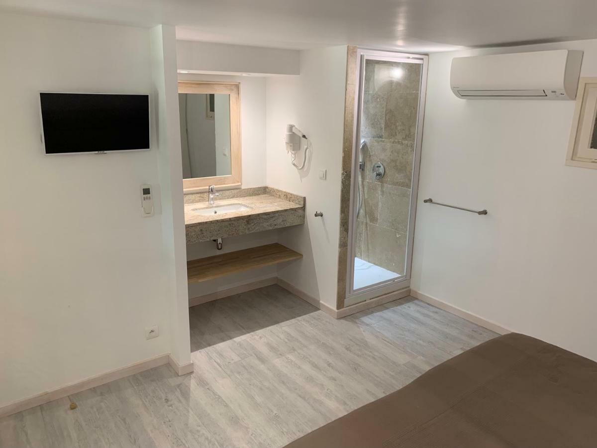 Aparthotel Les Lauriers Roses Le Le Rayol-Canadel-sur-Mer Esterno foto
