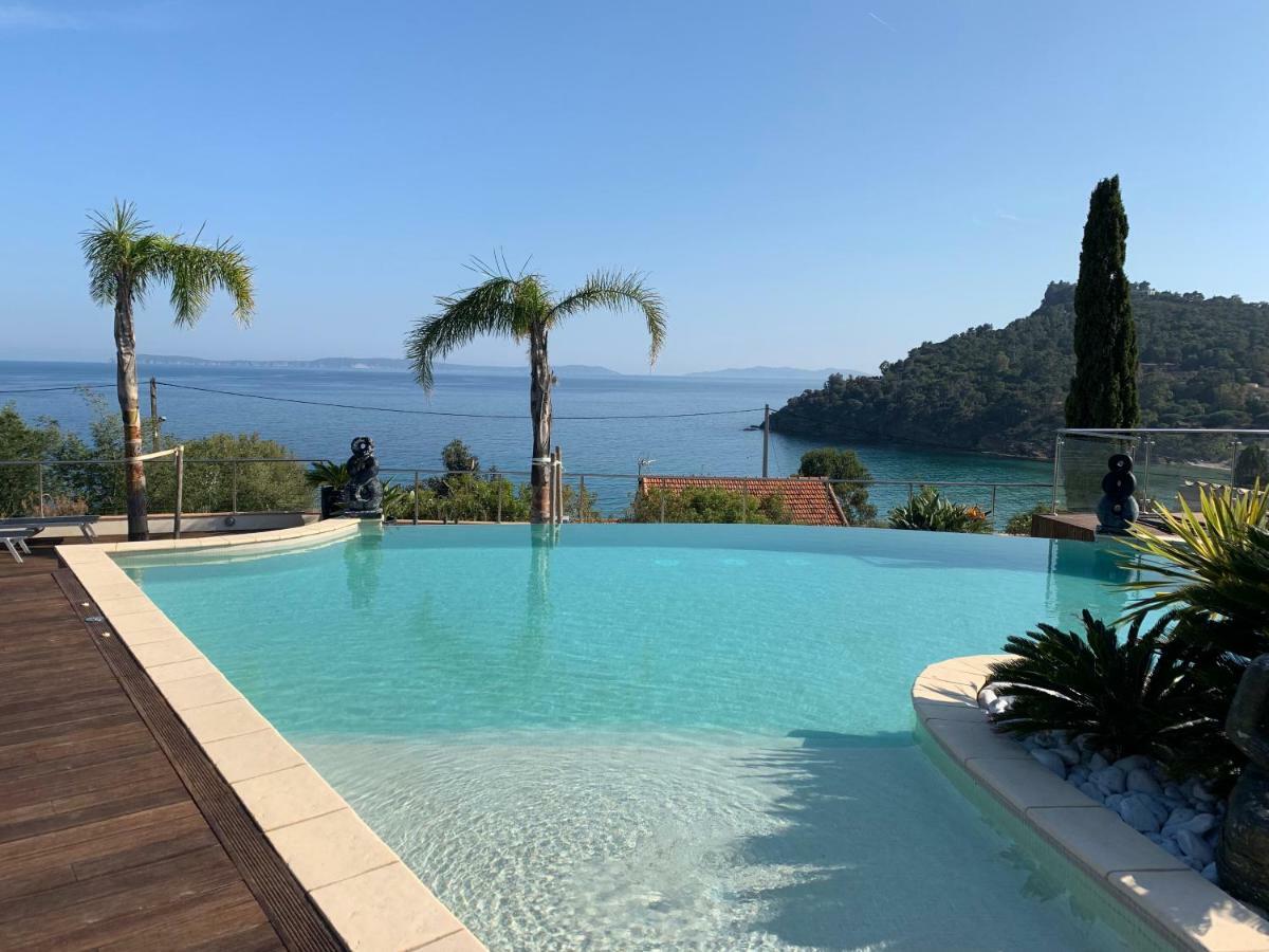 Aparthotel Les Lauriers Roses Le Le Rayol-Canadel-sur-Mer Esterno foto