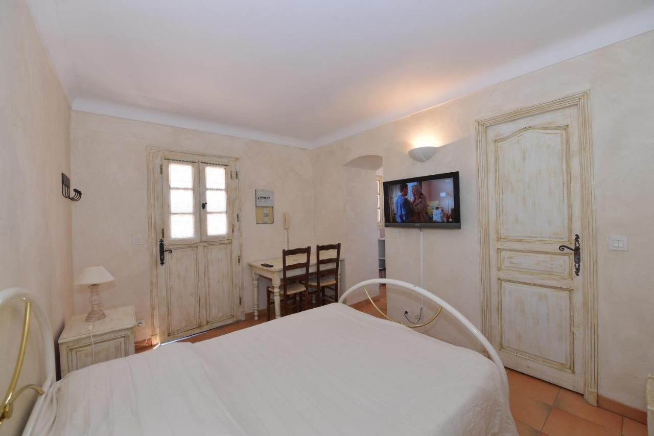 Aparthotel Les Lauriers Roses Le Le Rayol-Canadel-sur-Mer Esterno foto